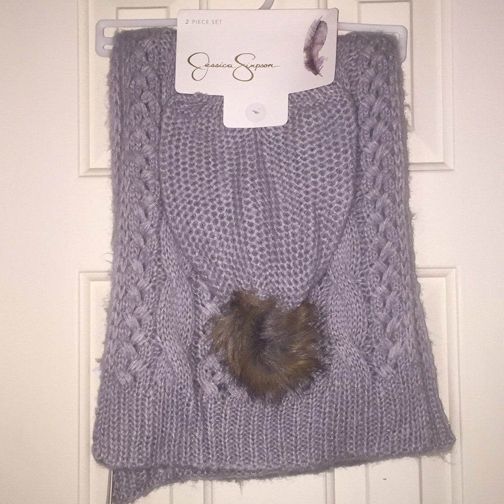 Jessica Simpson 2 Piece Set (Knitted Scarf & Hat)